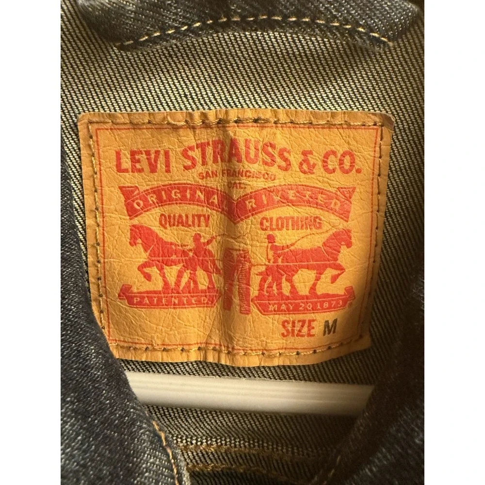 Levi's Denim Trucker Jacket Mens Medium Dark Indigo Stonewash EUC‎